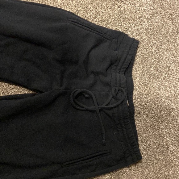 Brandy Melville sweatpants - Picture 3 of 4